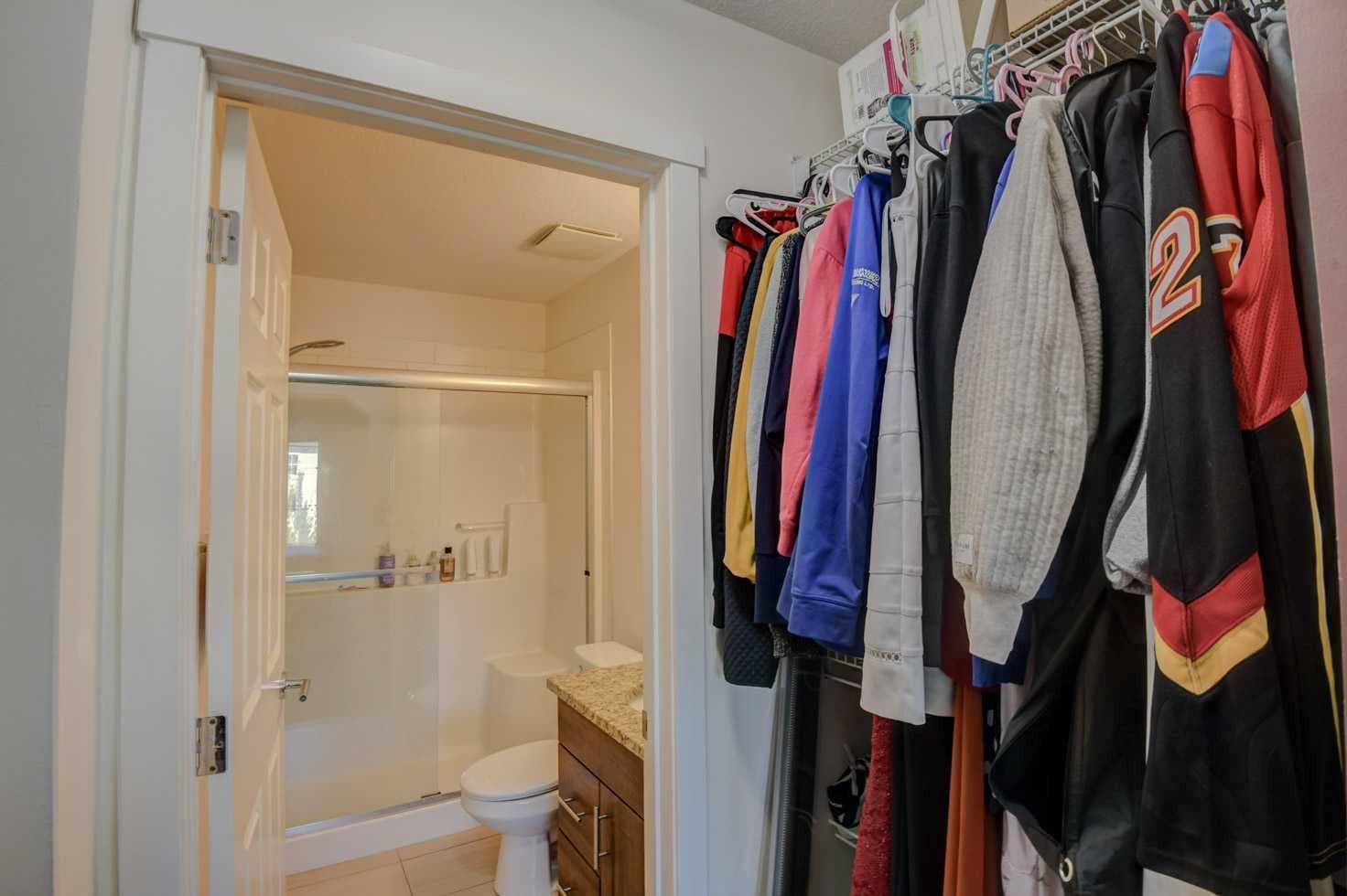 2414, 99 copperstone Park SE