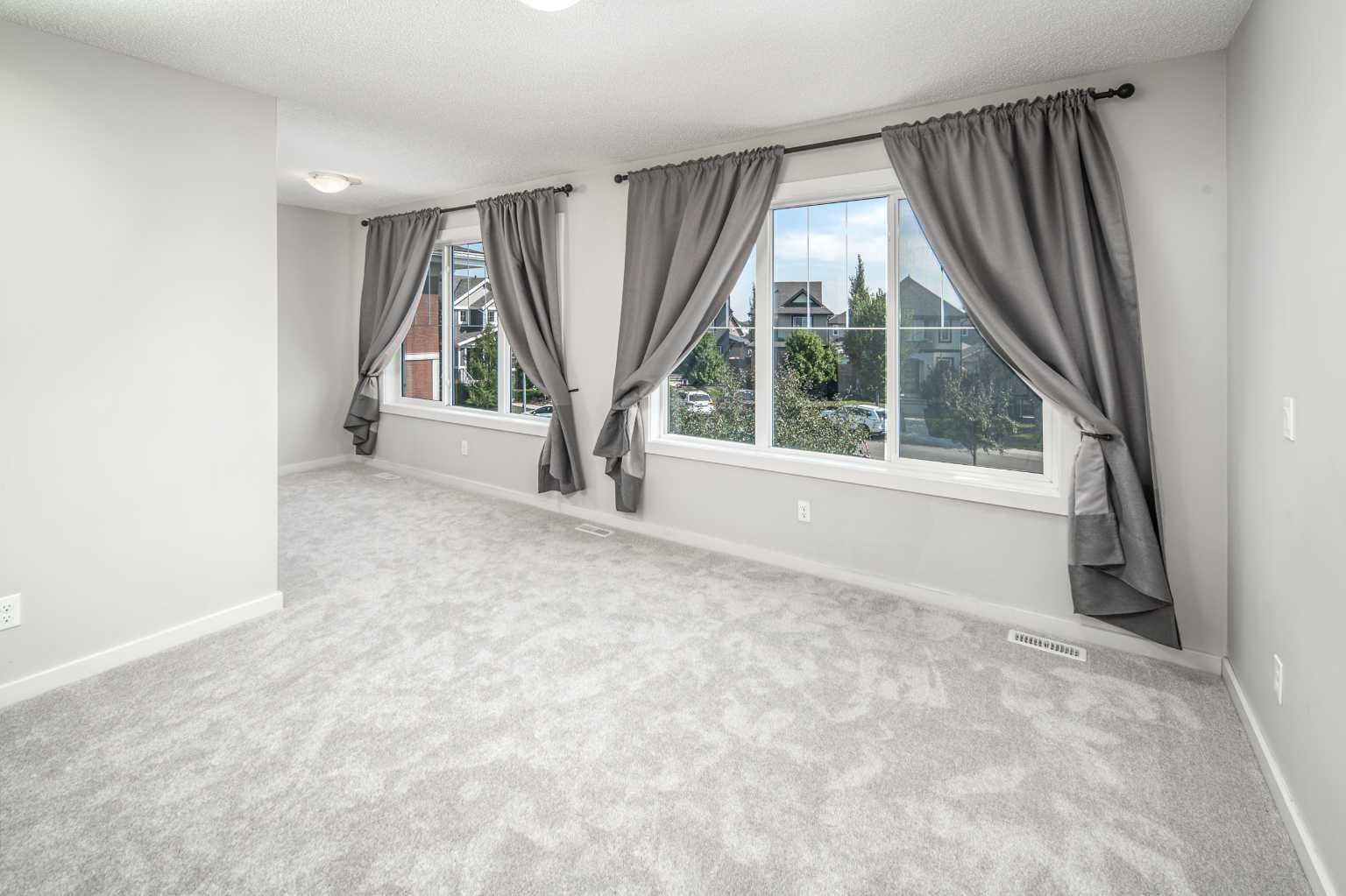 25 Marquis Place SE