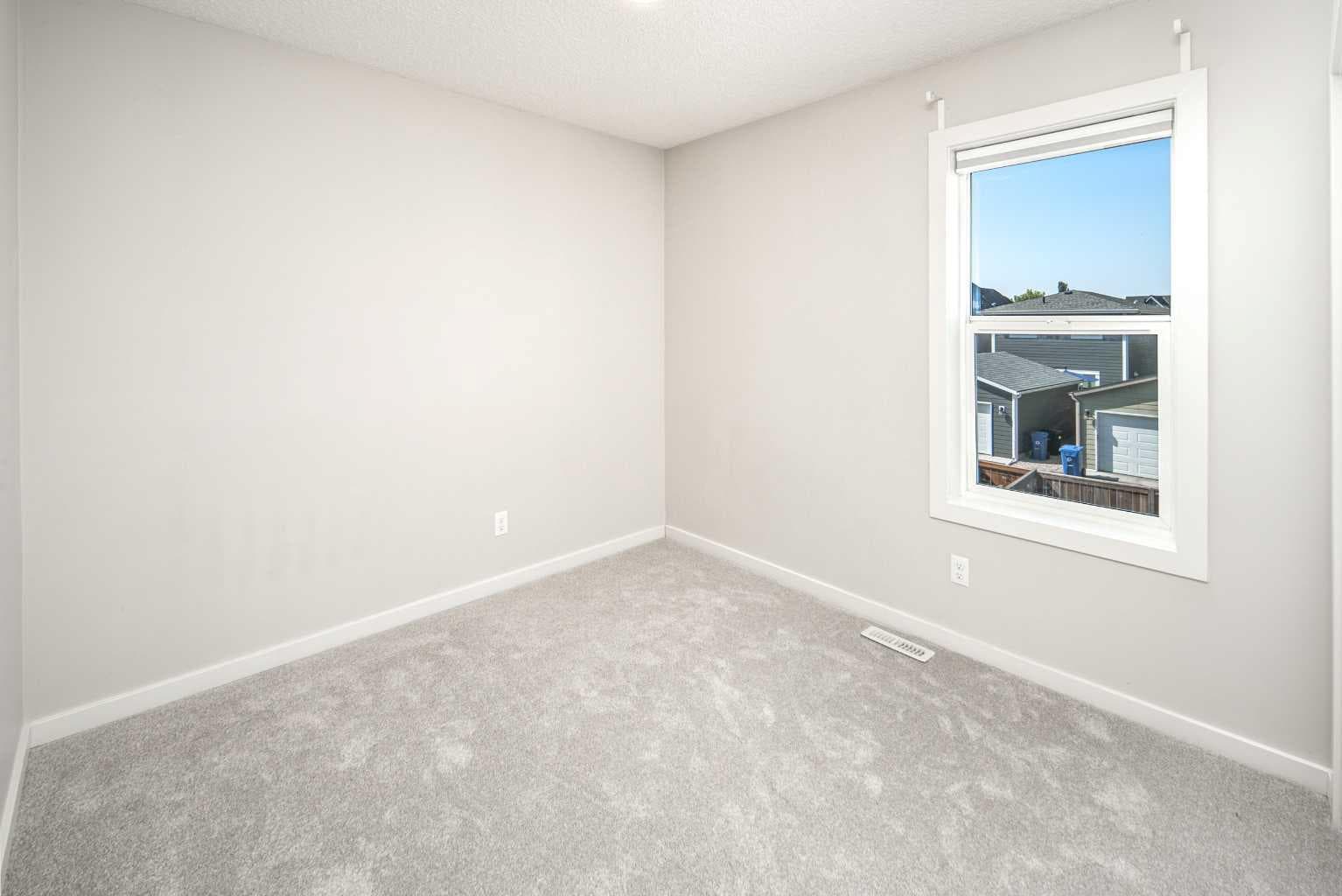 25 Marquis Place SE