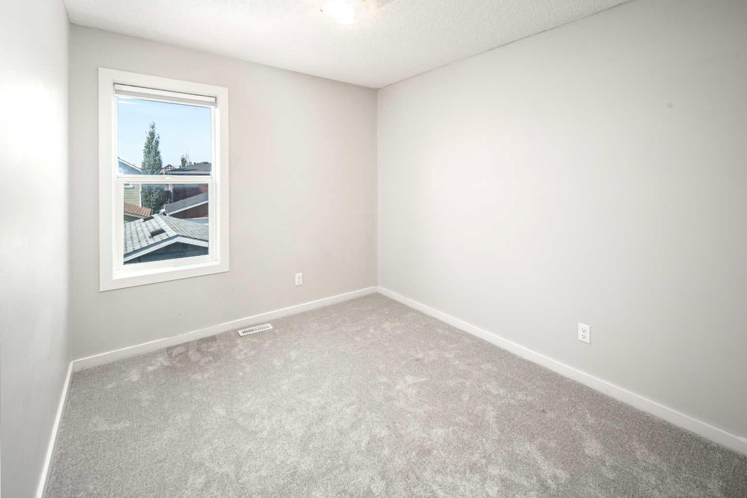 25 Marquis Place SE