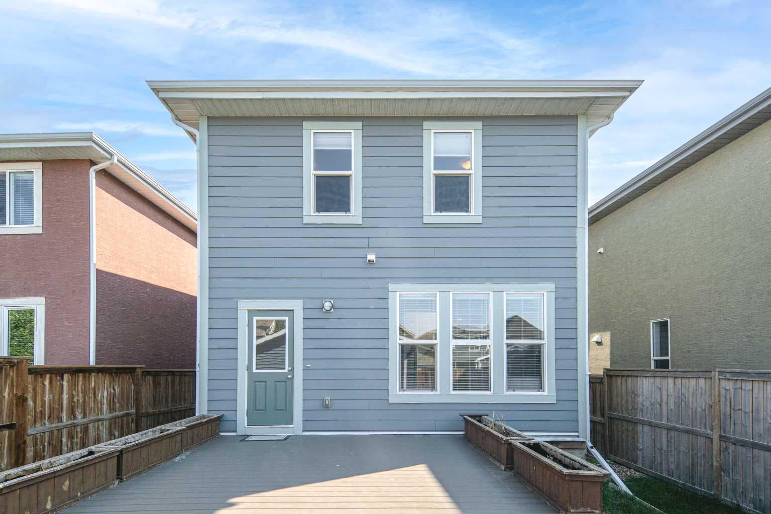 25 Marquis Place SE