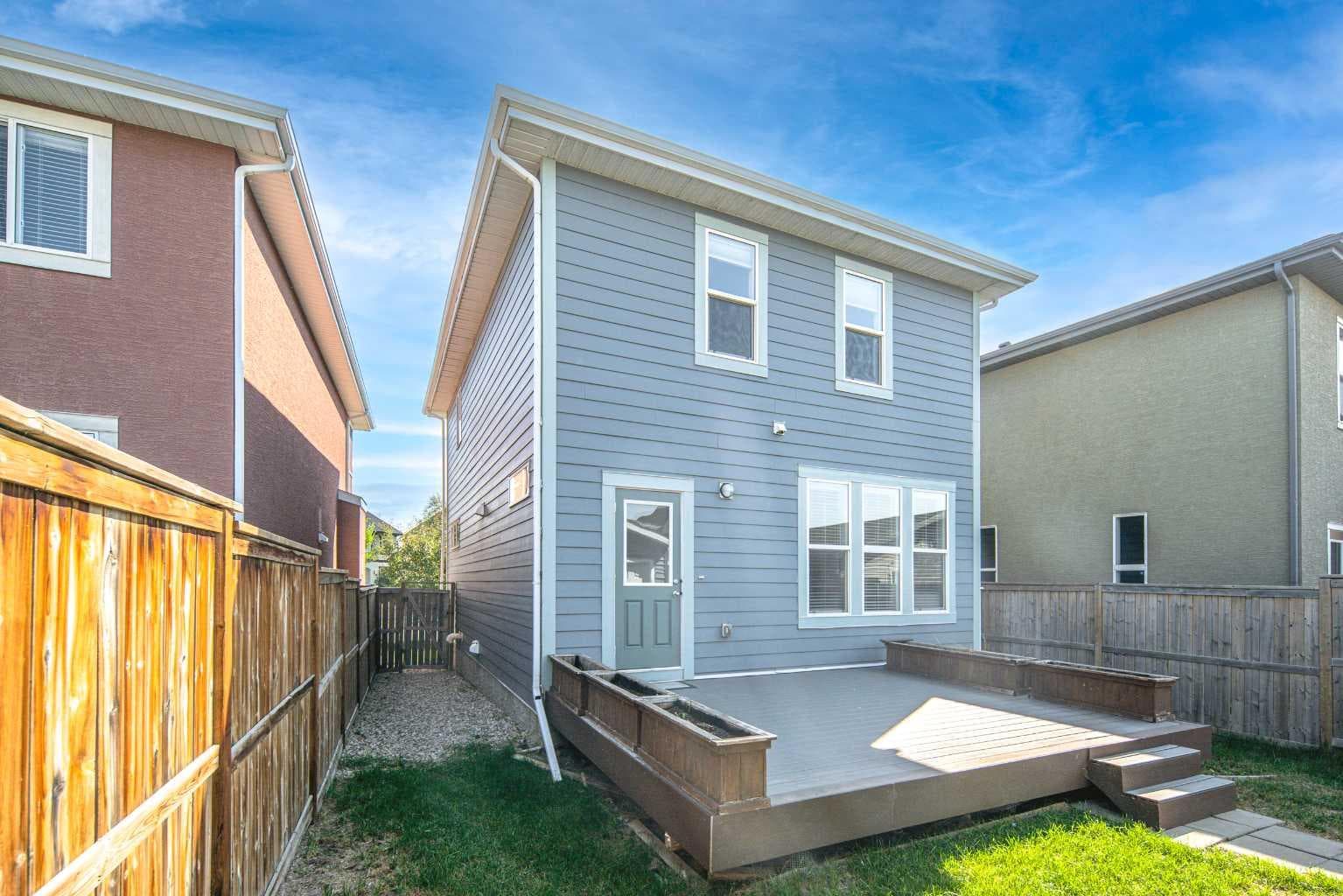 25 Marquis Place SE