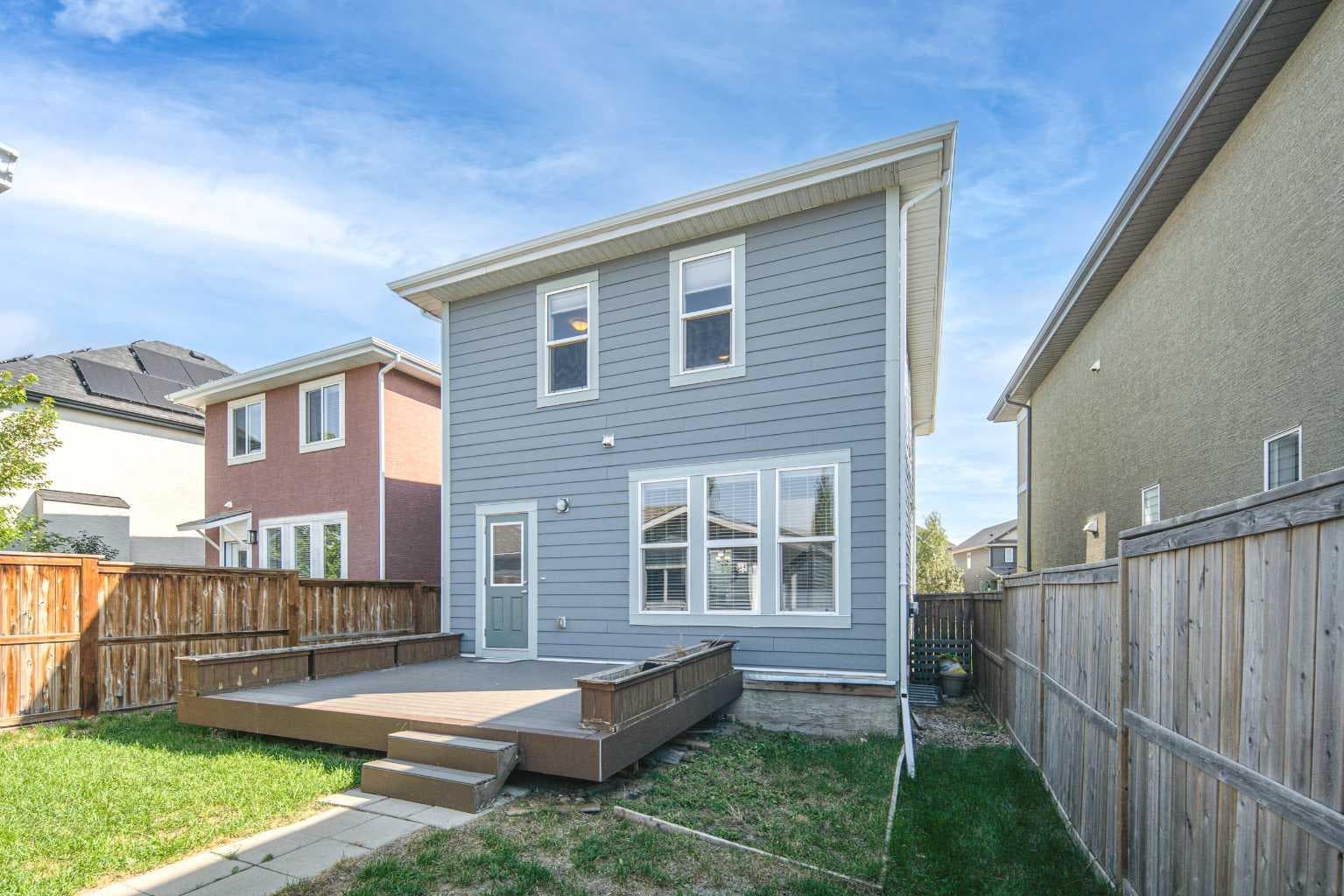 25 Marquis Place SE