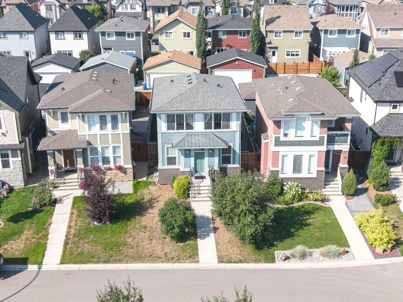 25 Marquis Place SE