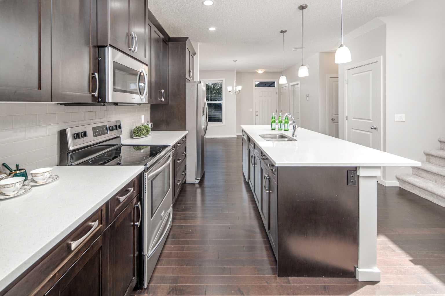 25 Marquis Place SE