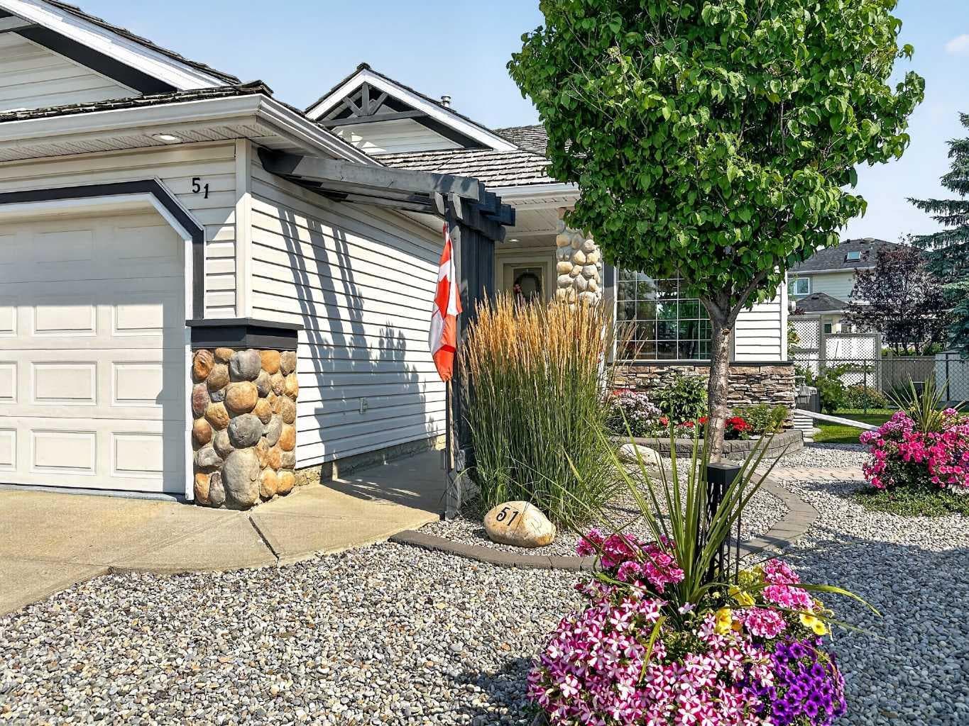 51 Chaparral Heath SE