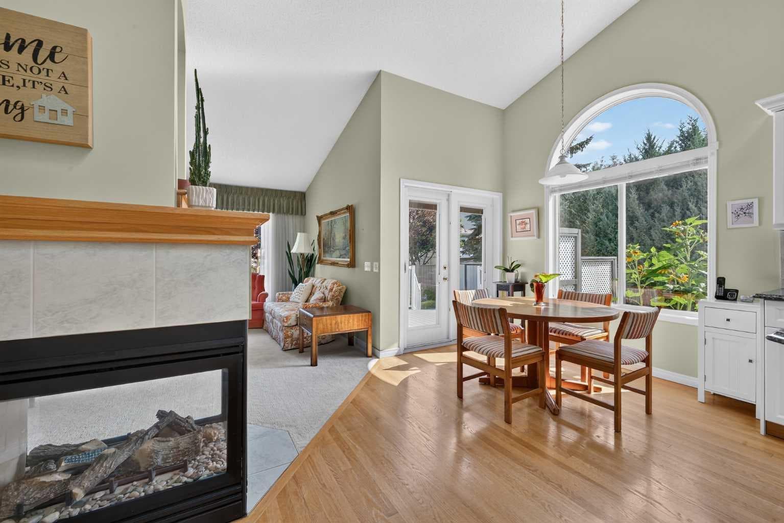 51 Chaparral Heath SE