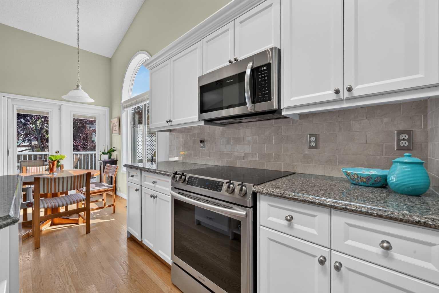 51 Chaparral Heath SE