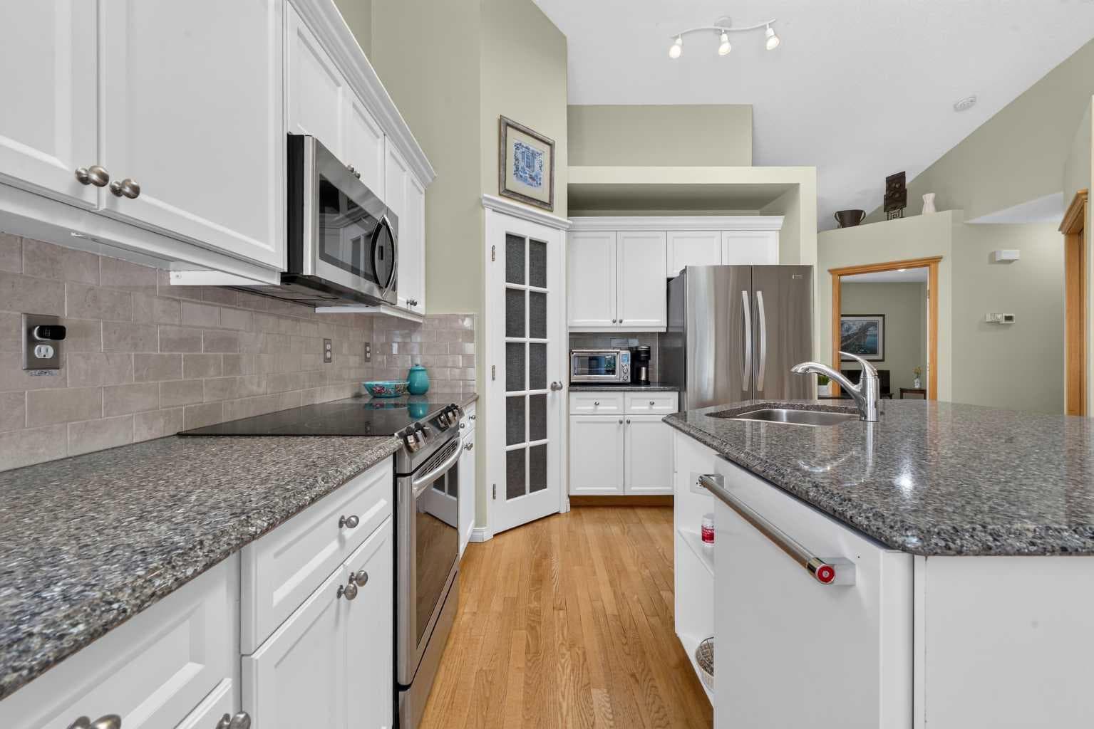 51 Chaparral Heath SE