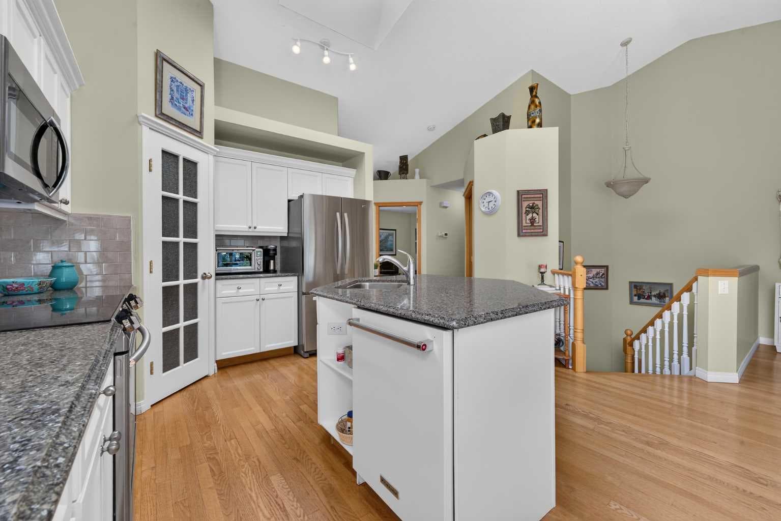 51 Chaparral Heath SE