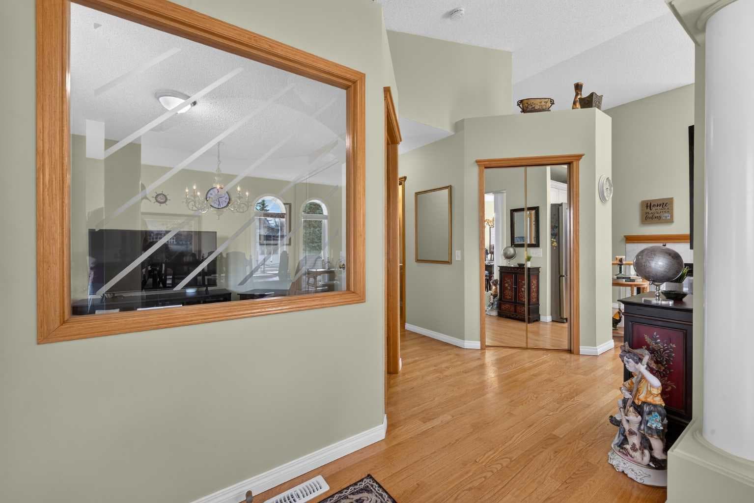 51 Chaparral Heath SE