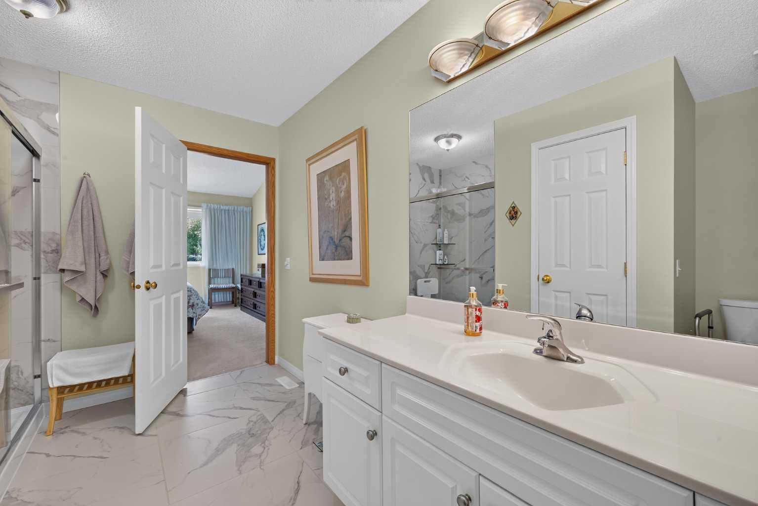 51 Chaparral Heath SE