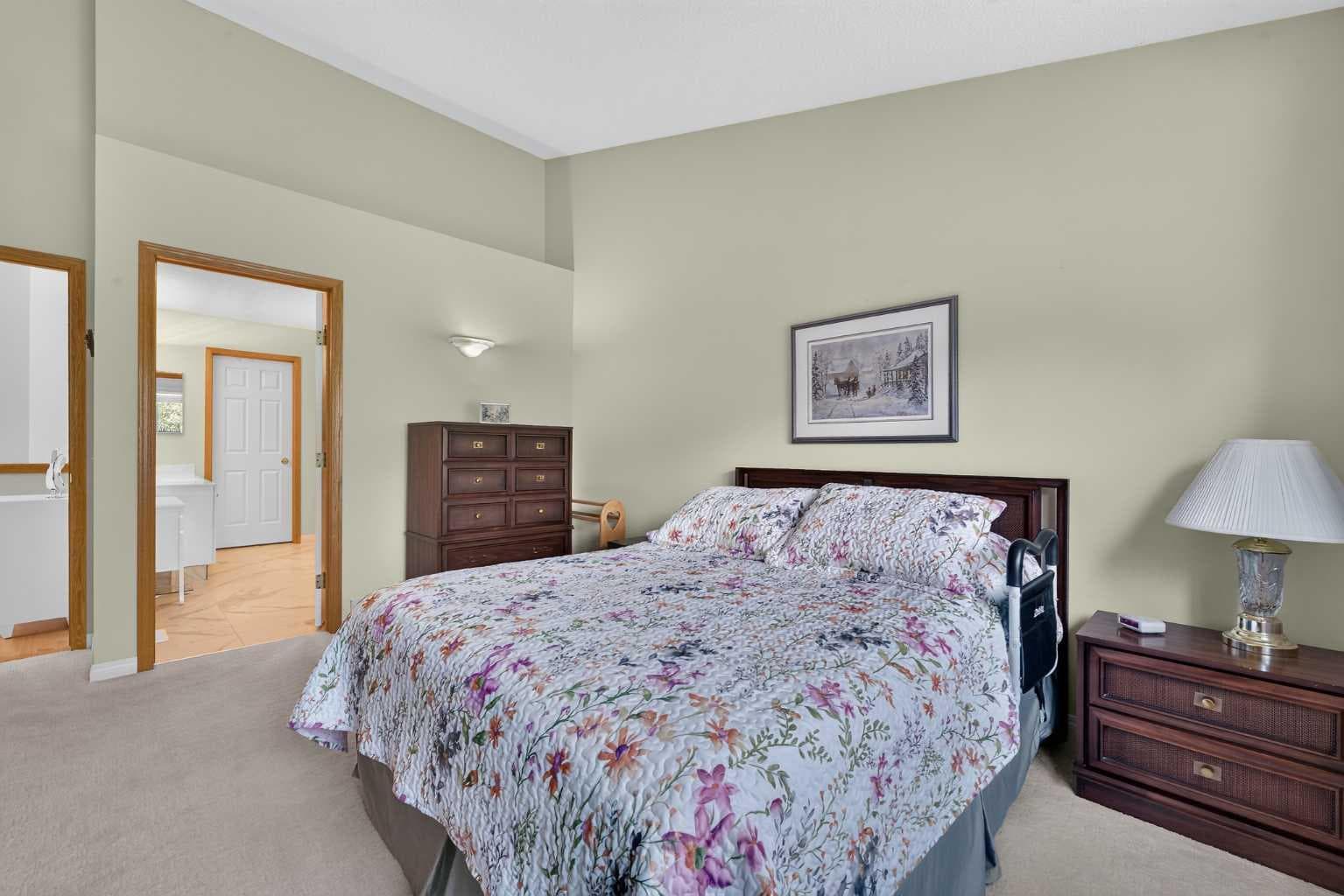 51 Chaparral Heath SE