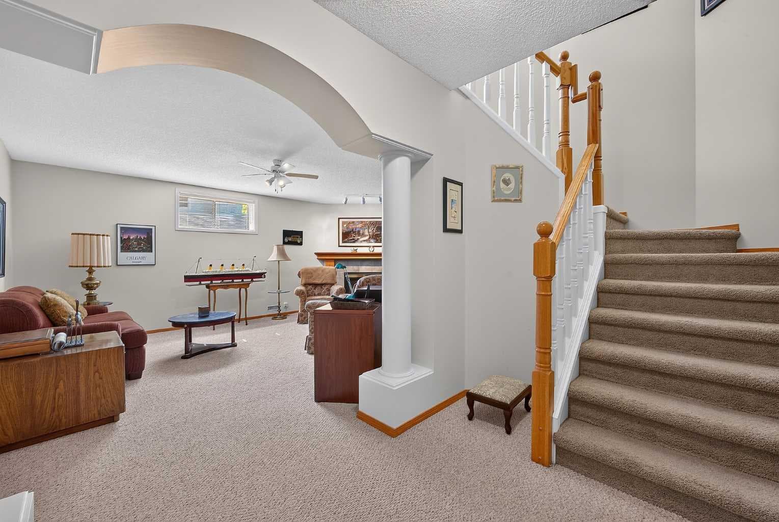 51 Chaparral Heath SE