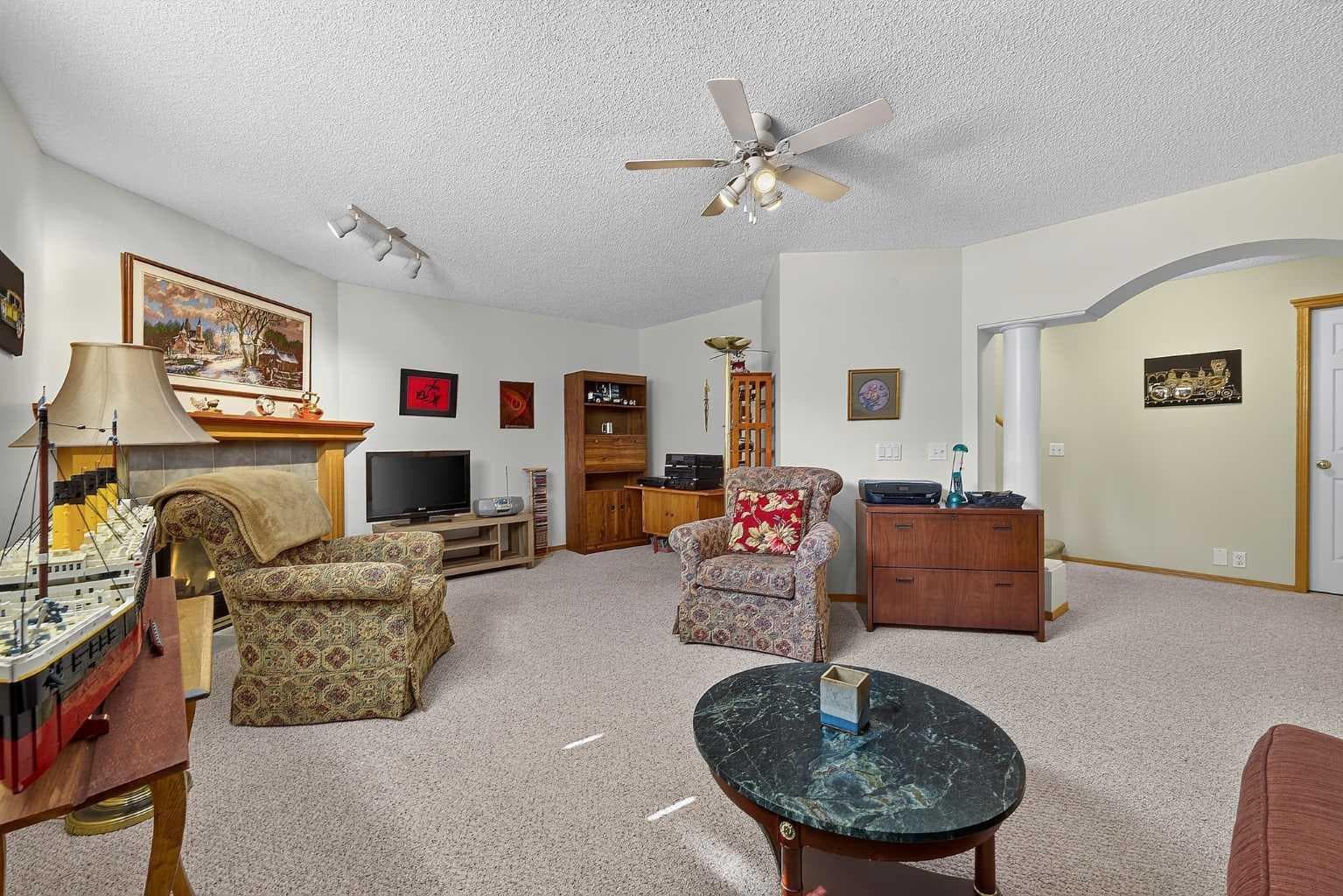 51 Chaparral Heath SE