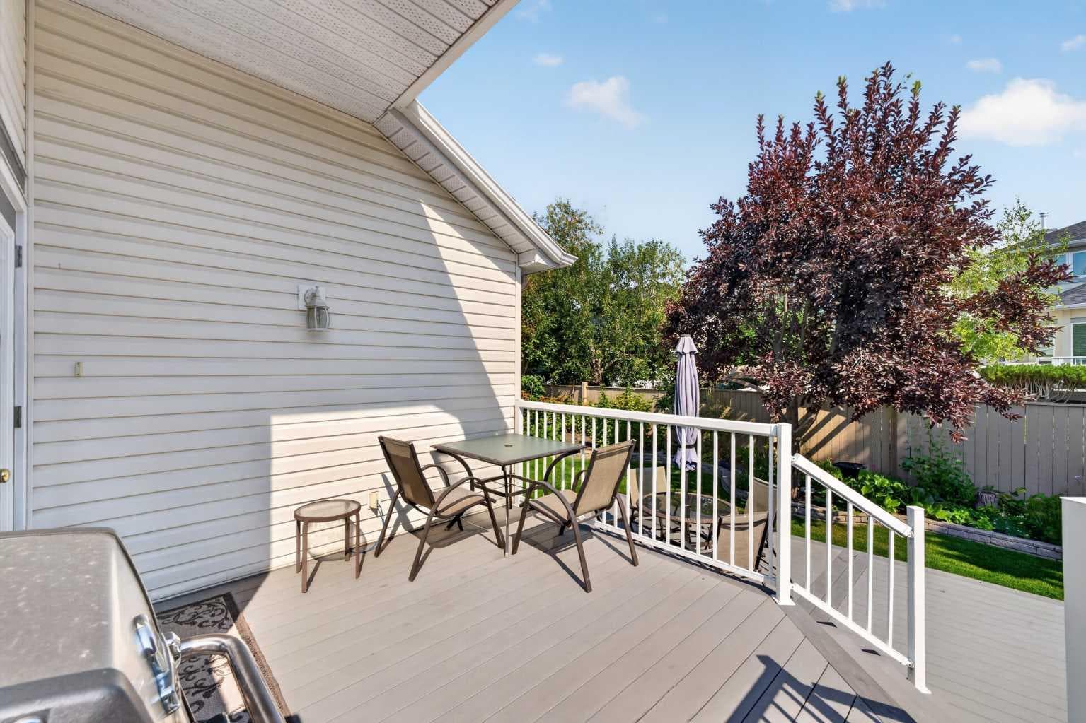 51 Chaparral Heath SE