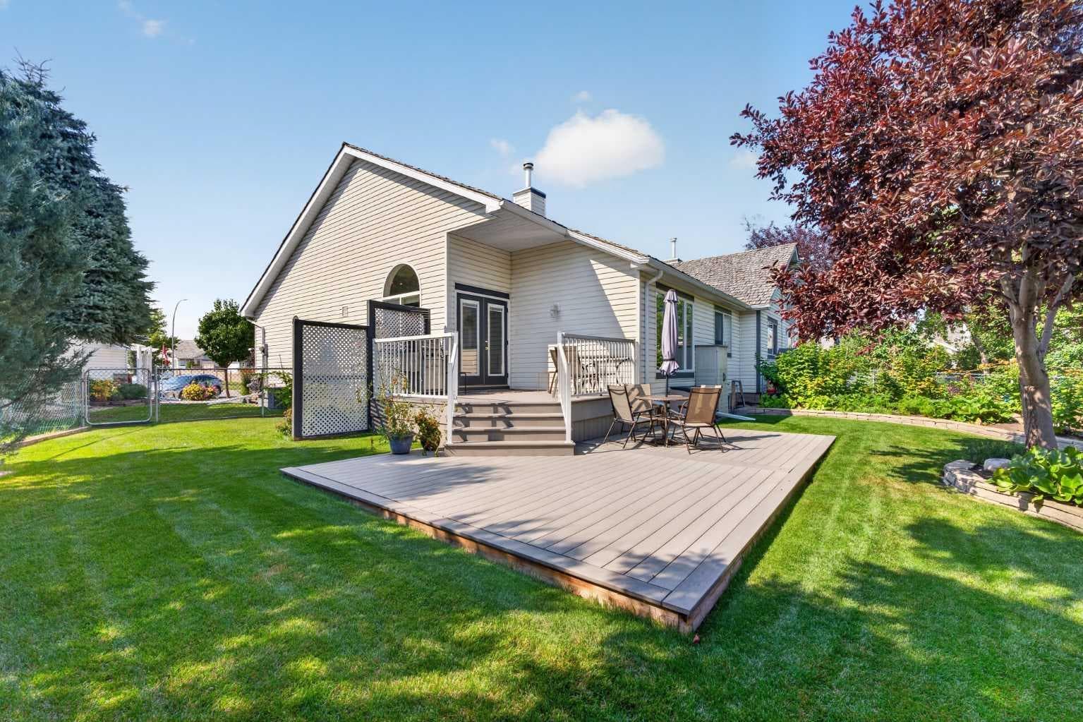 51 Chaparral Heath SE