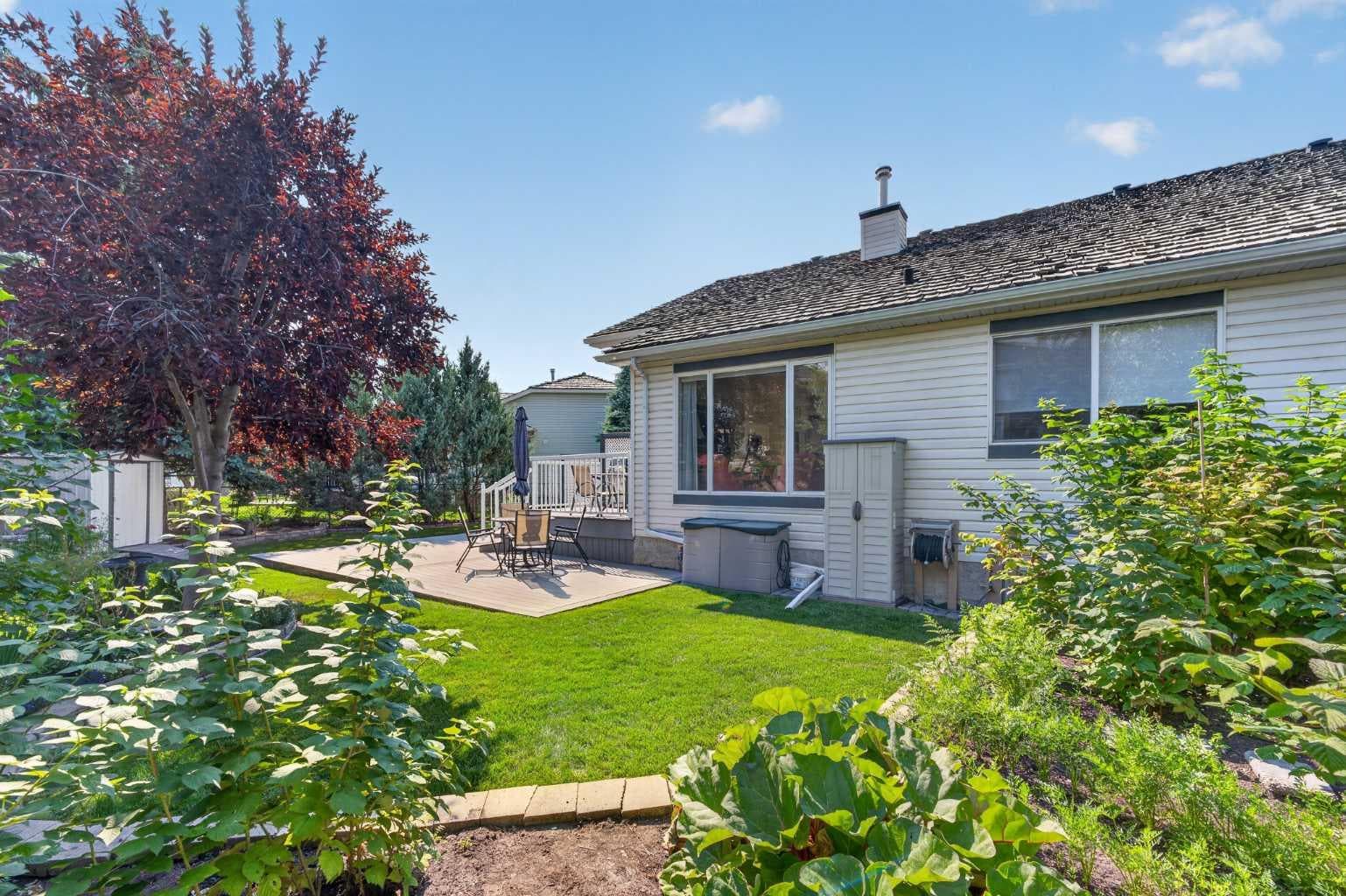 51 Chaparral Heath SE