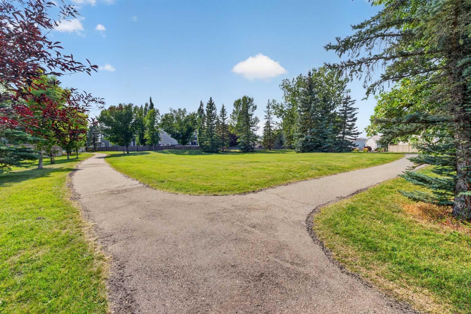 51 Chaparral Heath SE