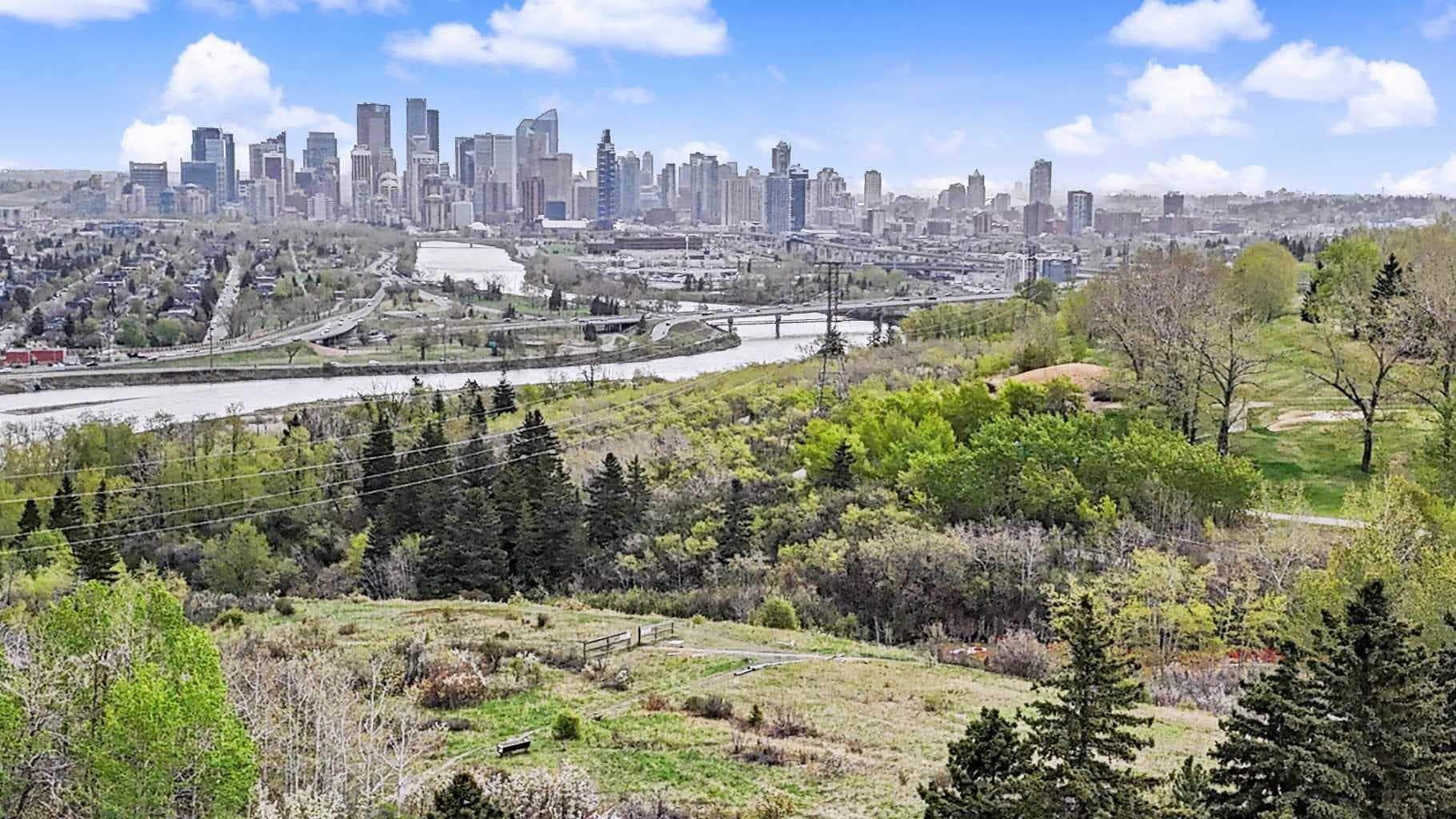 301, 508 Cedar Crescent SW
