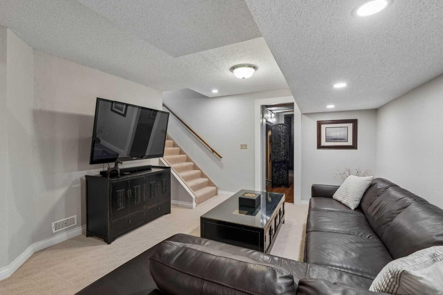 24 Scenic Acres Drive NW