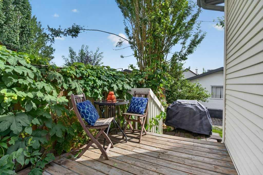 72 Tuscany Springs Way NW