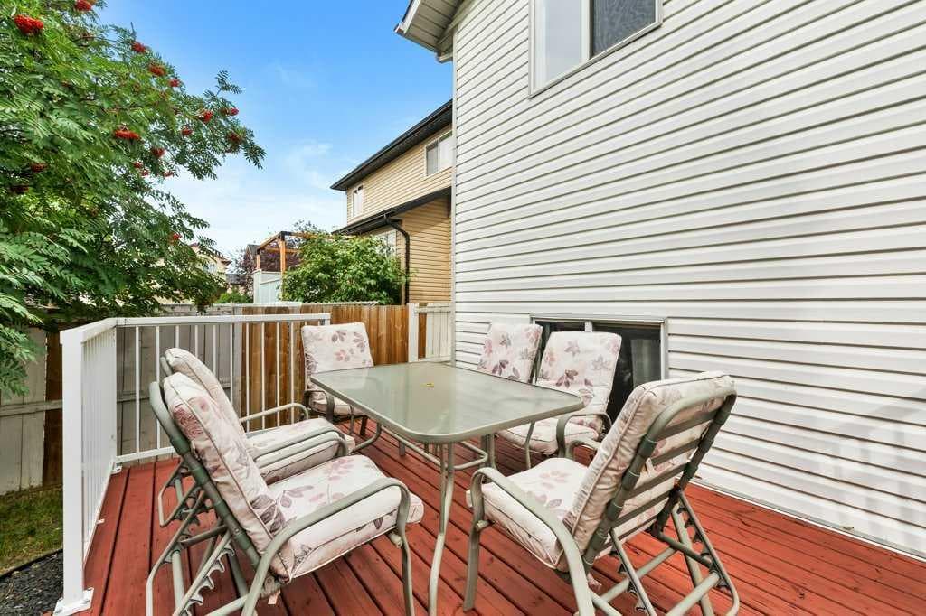 104 Springs Place SE