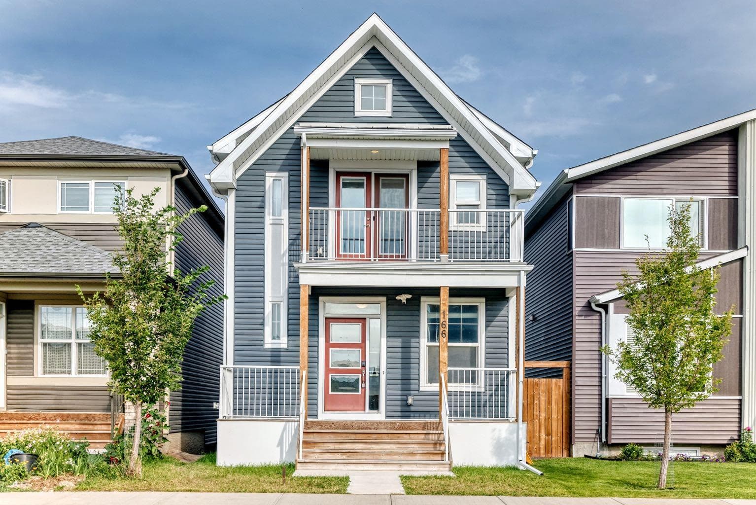 166 Howse Common NE