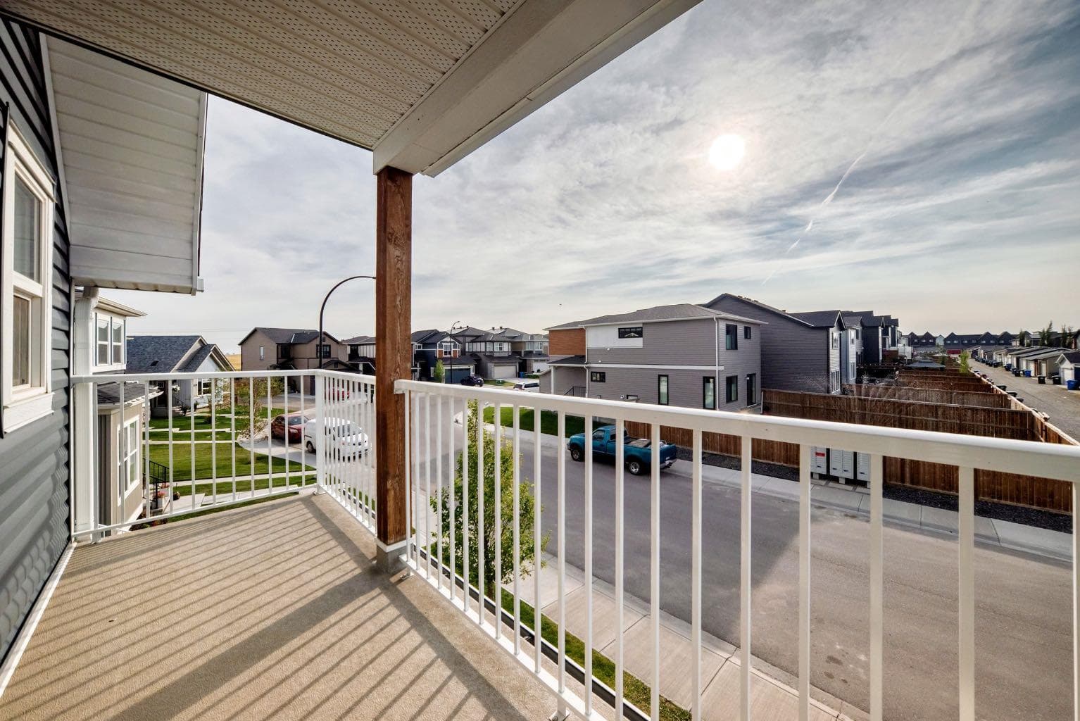 166 Howse Common NE