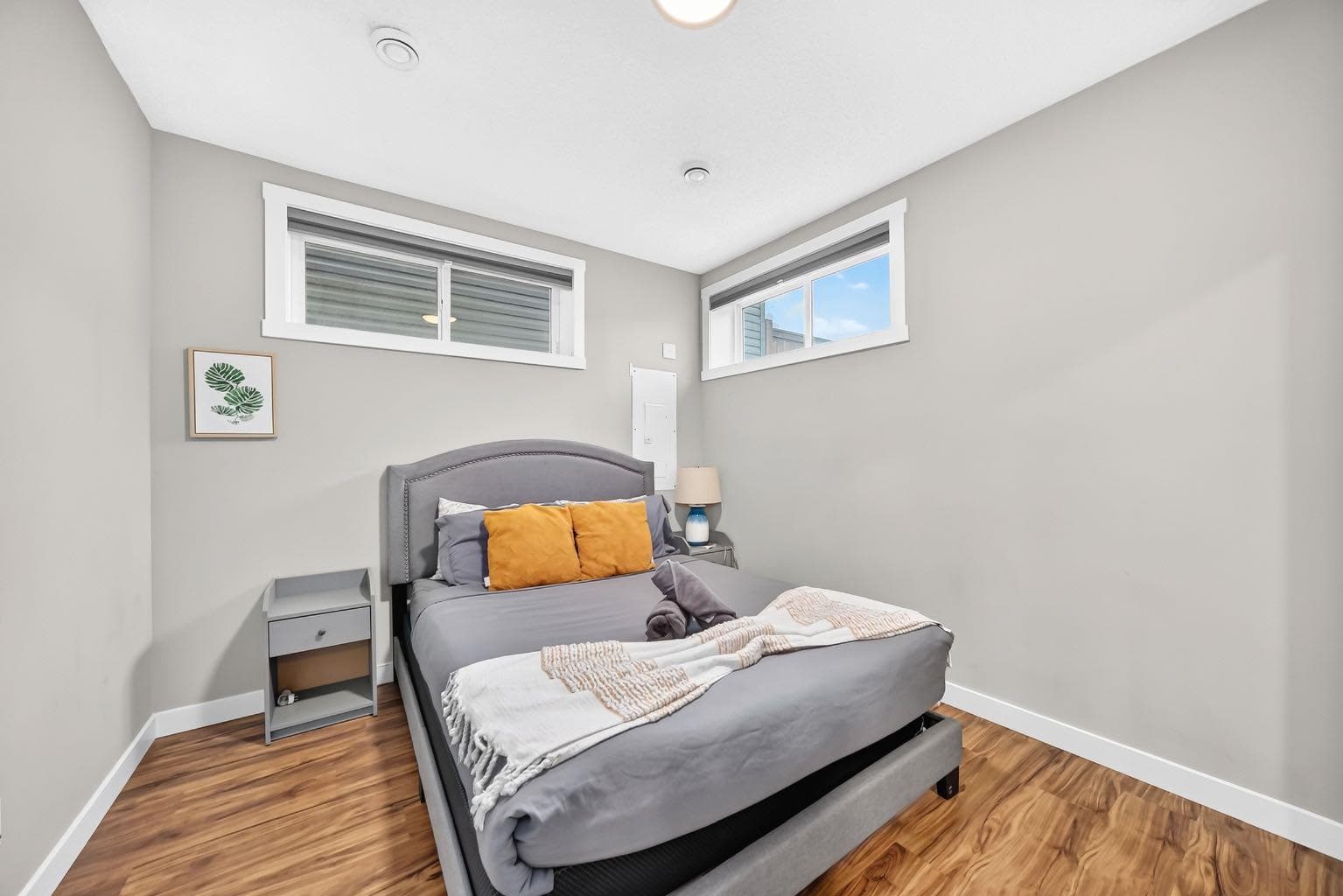 166 Howse Common NE