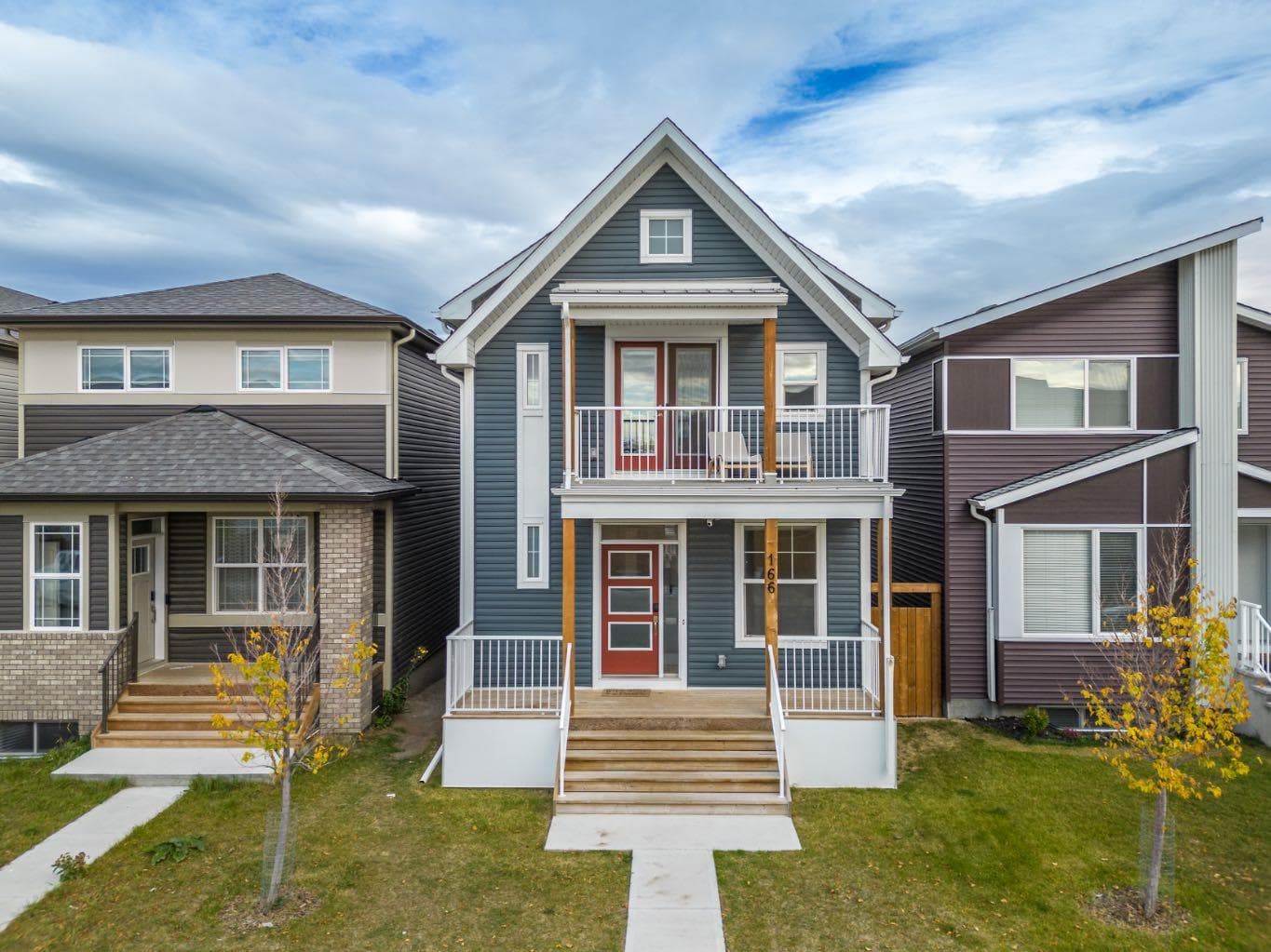 166 Howse Common NE