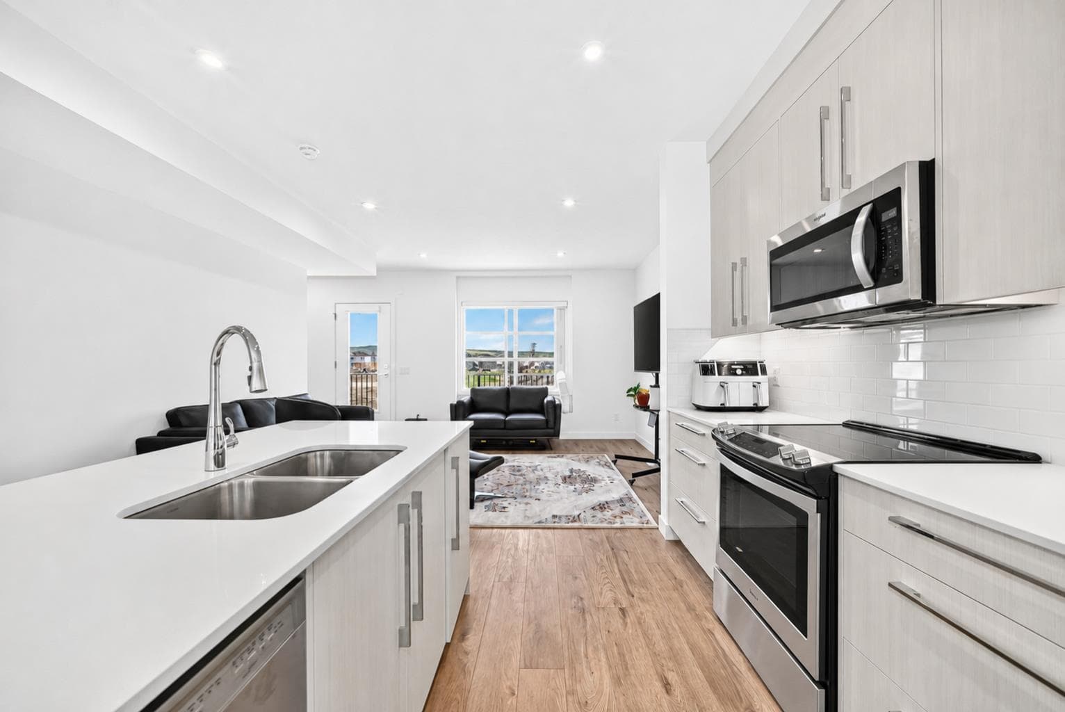 308, 135 Belmont Passage SW