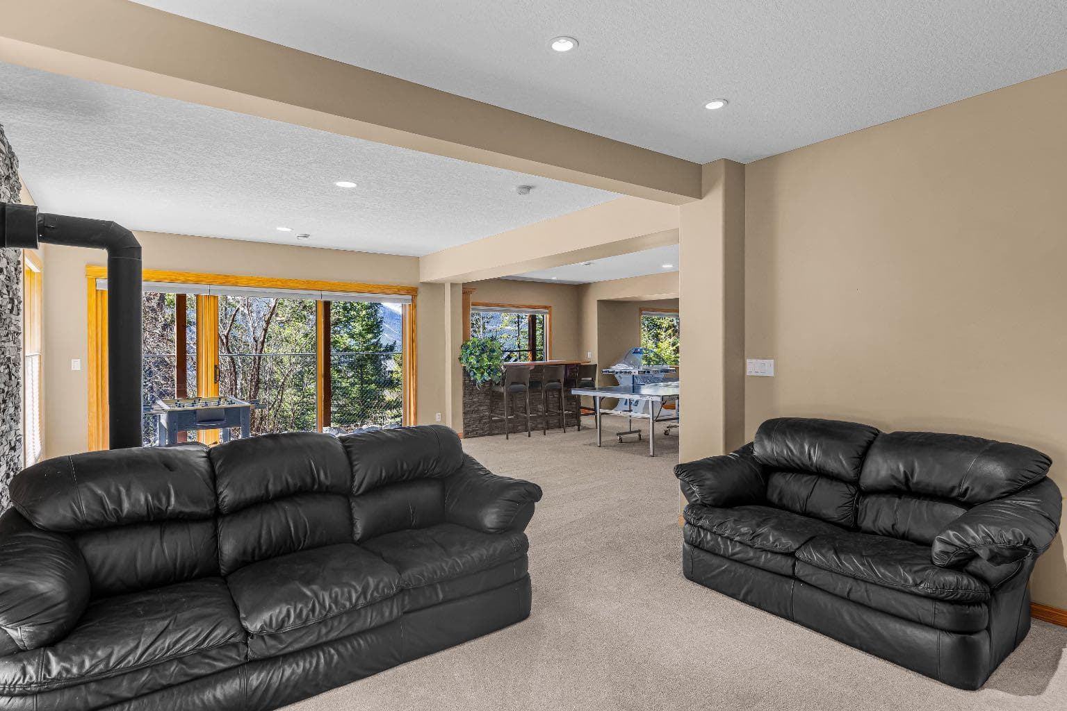 389 Eagle Heights 
