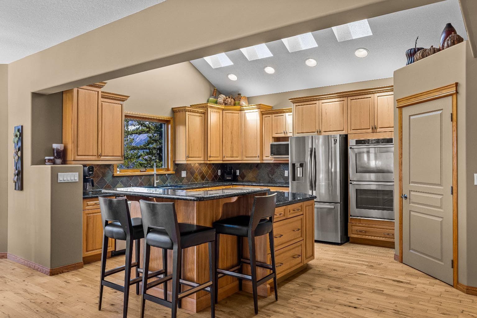 389 Eagle Heights 