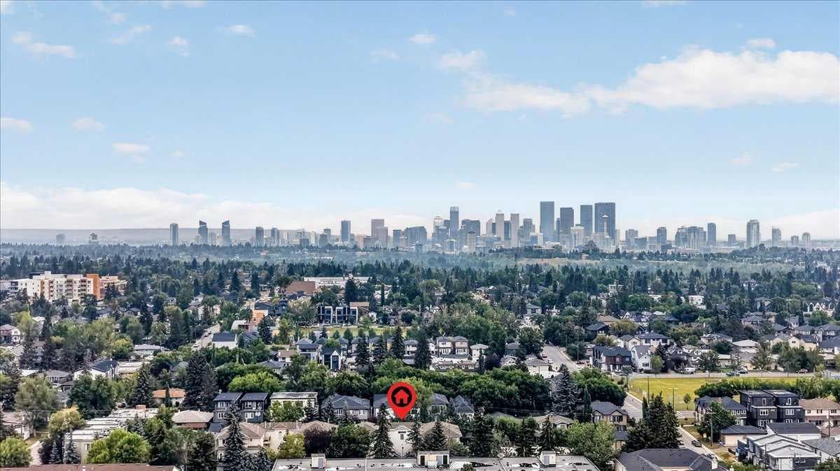 208, 622 56 Avenue SW