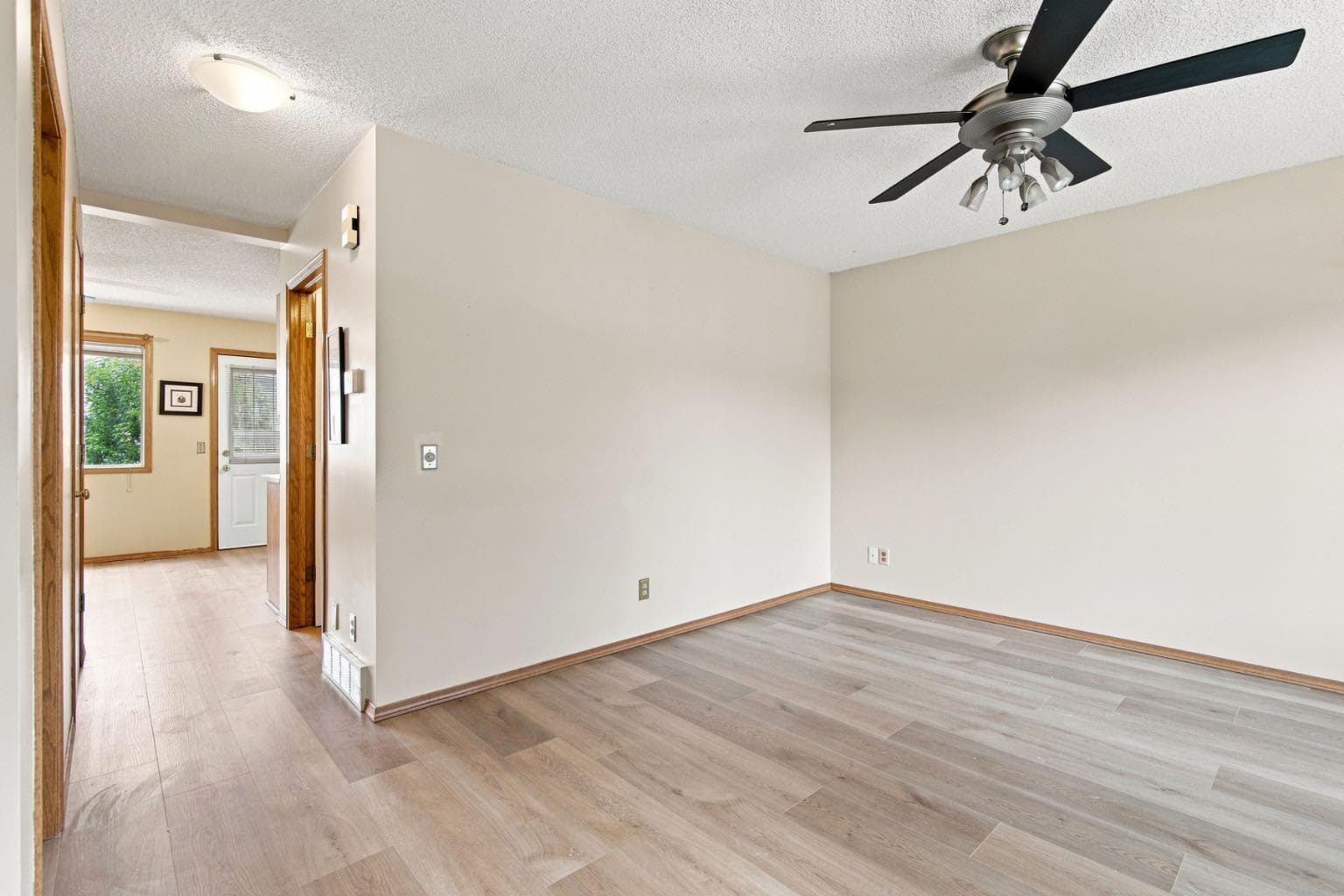 219 Coral Springs Circle NE