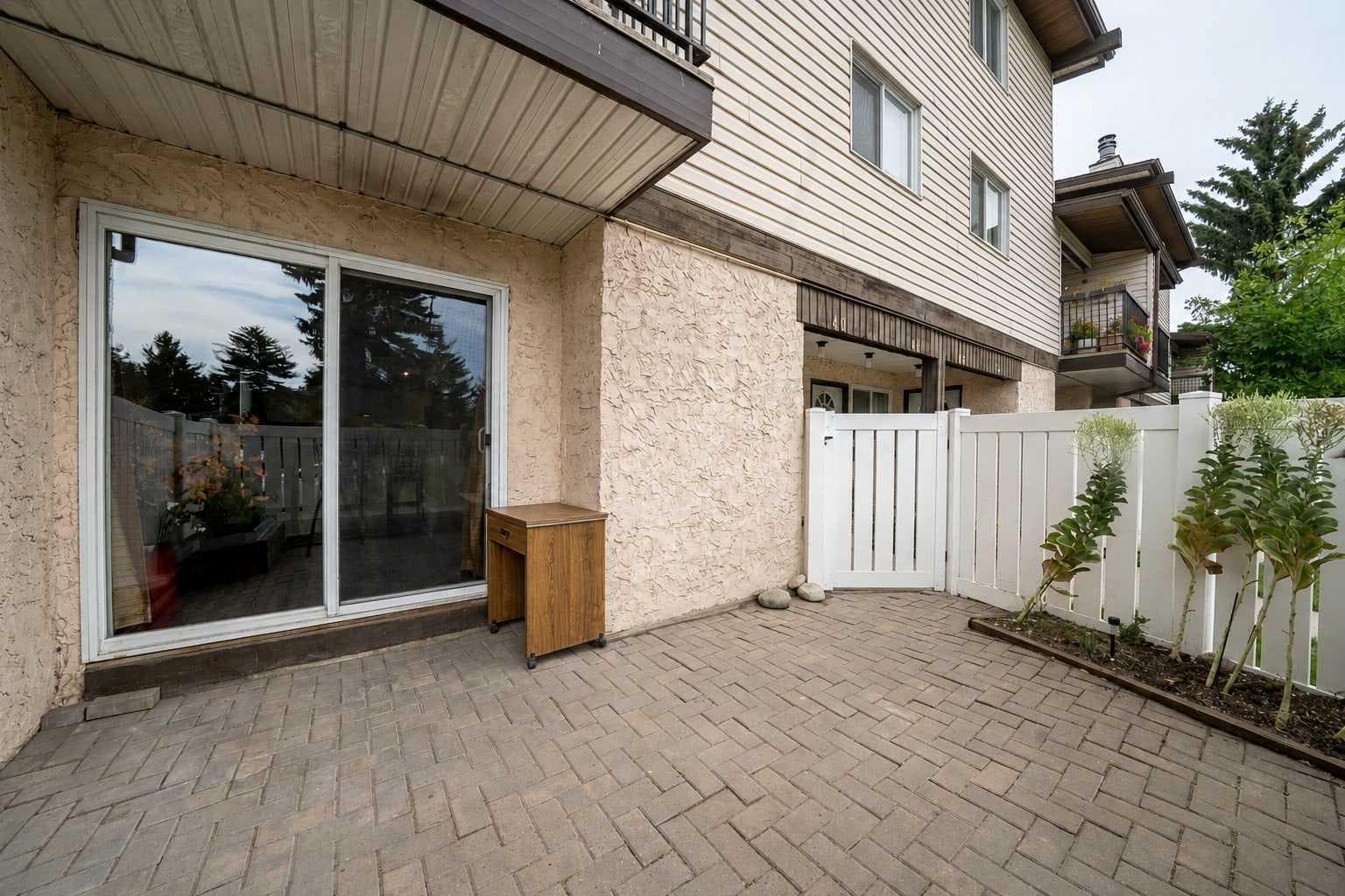 40, 3745 Fonda Way SE