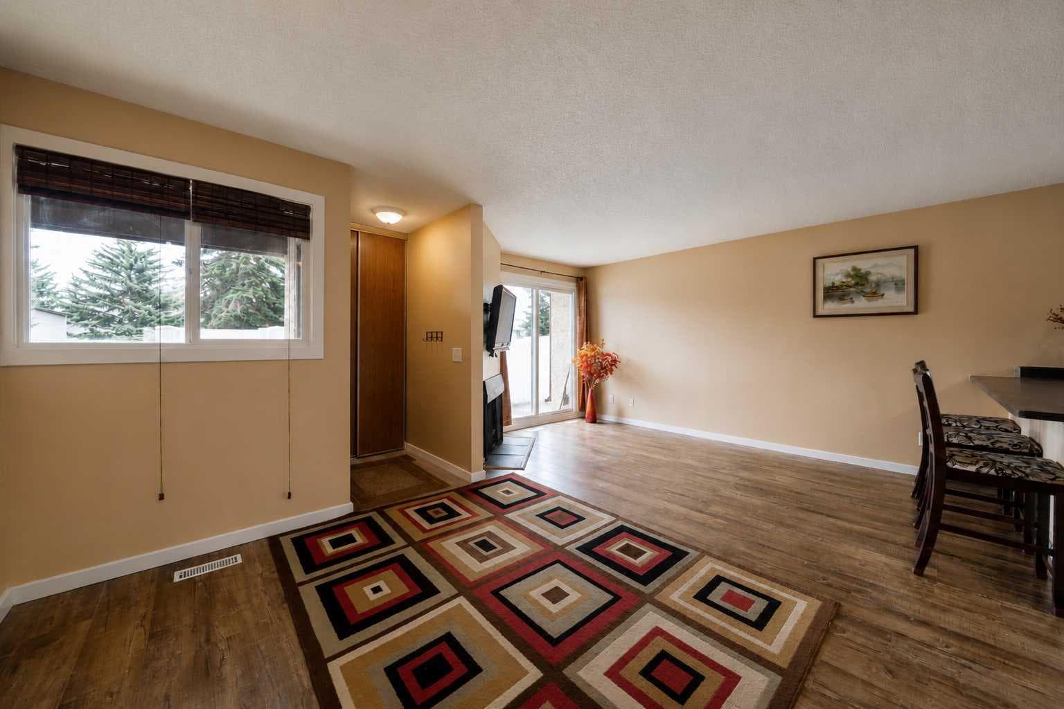 40, 3745 Fonda Way SE