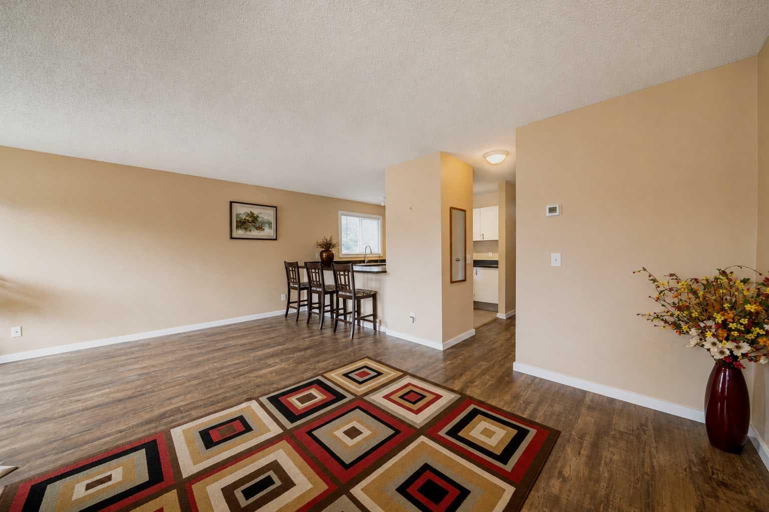 40, 3745 Fonda Way SE
