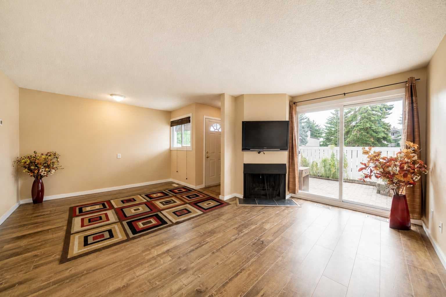 40, 3745 Fonda Way SE