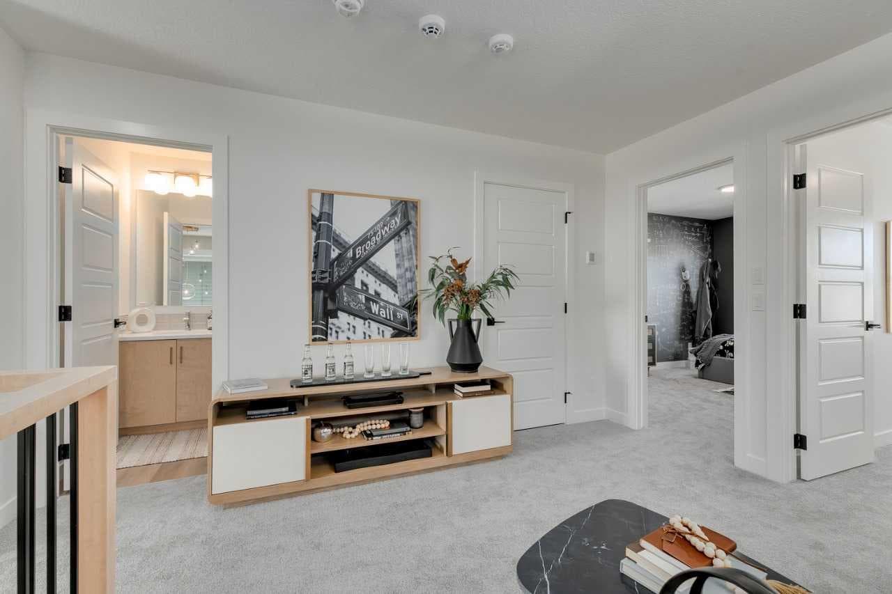 31 Lewiston Park NE