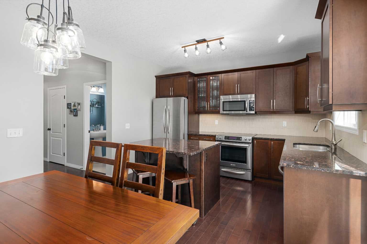 10 Windcreek Terrace SW