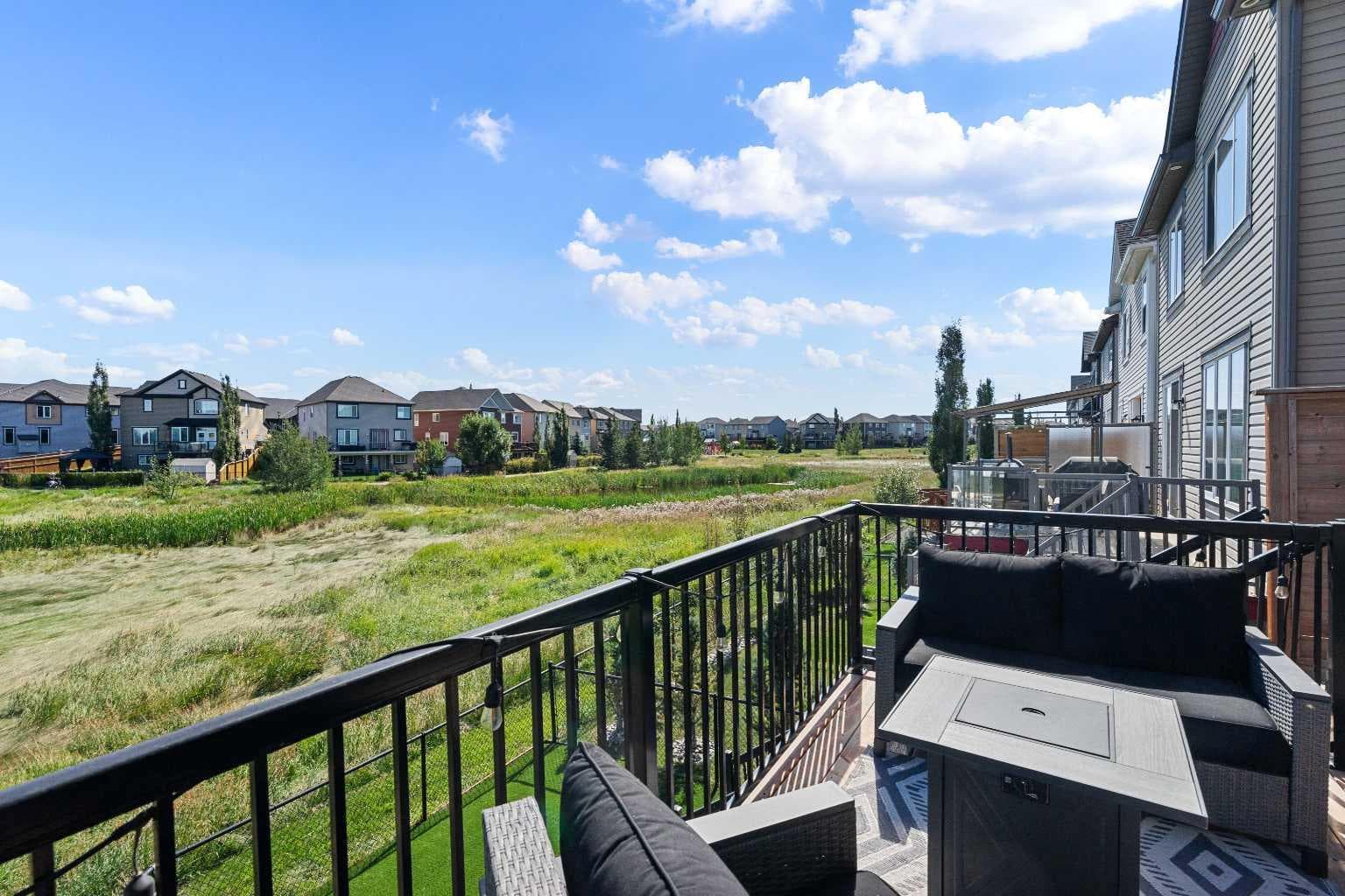 10 Windcreek Terrace SW