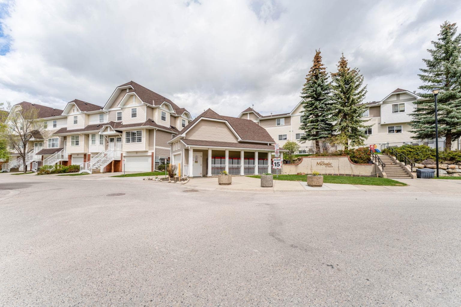 45 Tuscany springs Gardens NW