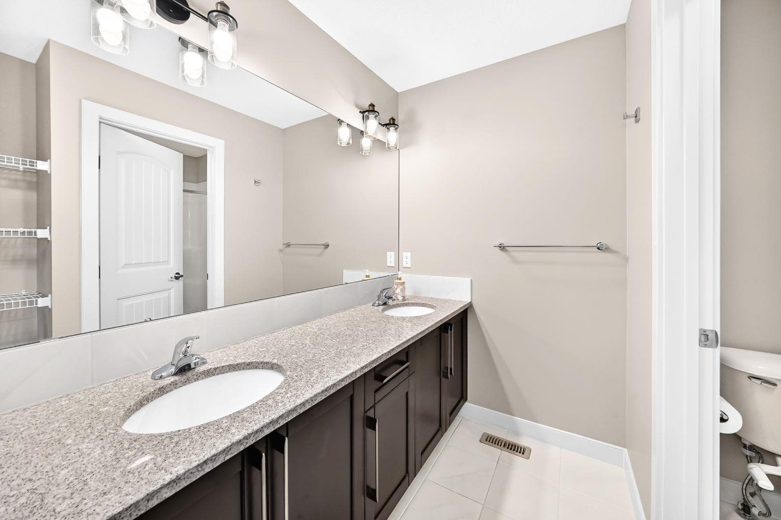 3 Sunrise Heights 