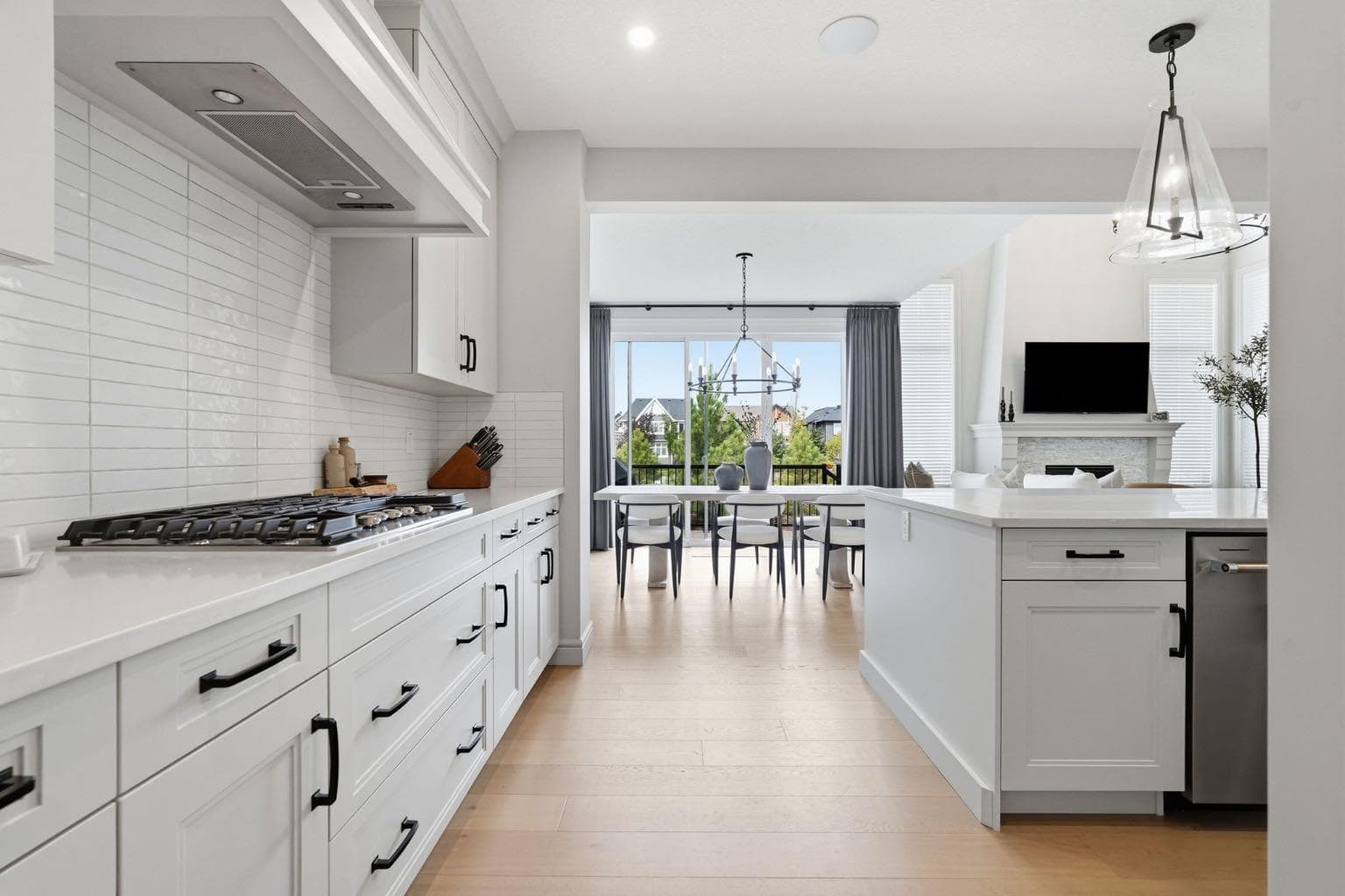10 Legacy Woods Crescent SE