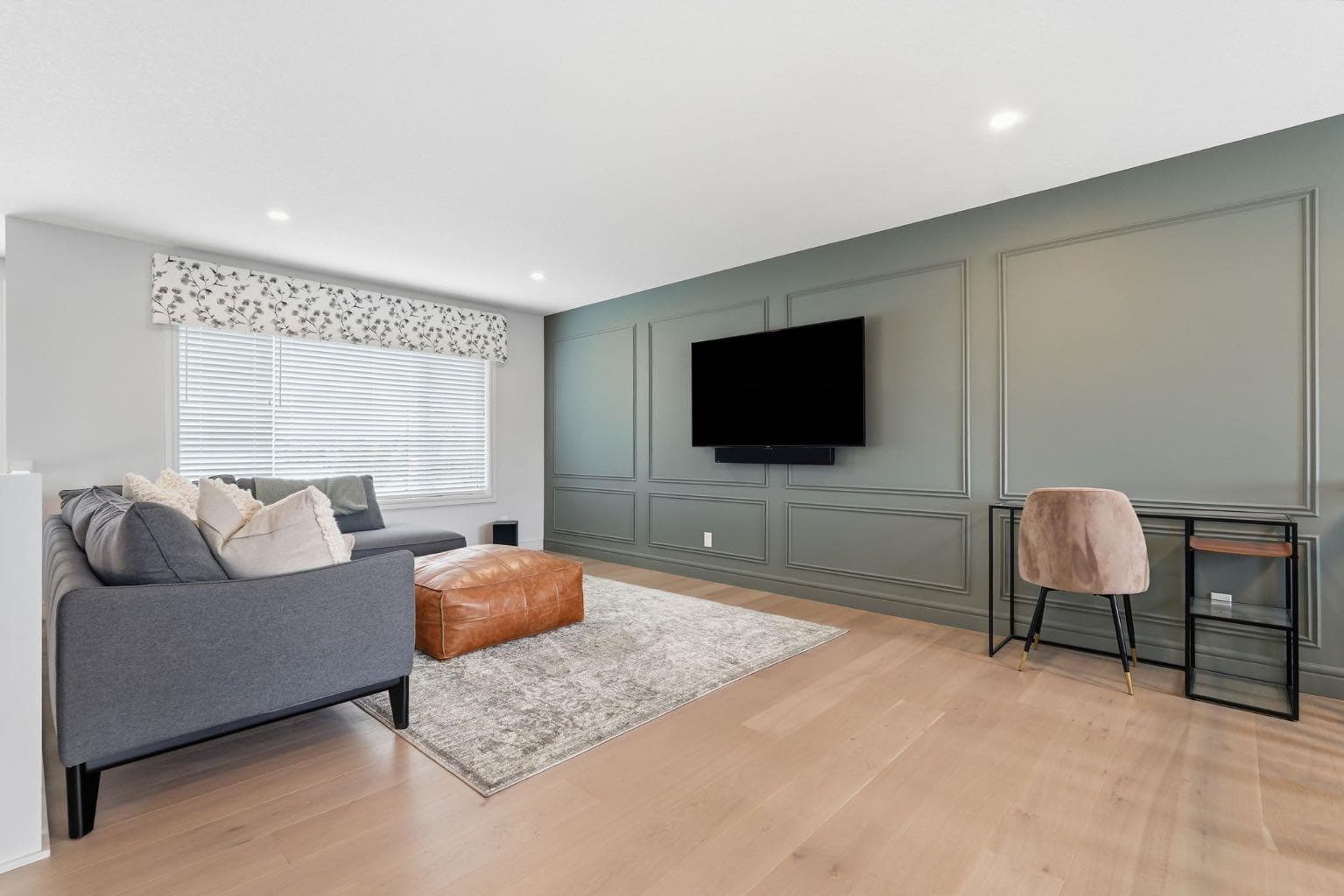 10 Legacy Woods Crescent SE