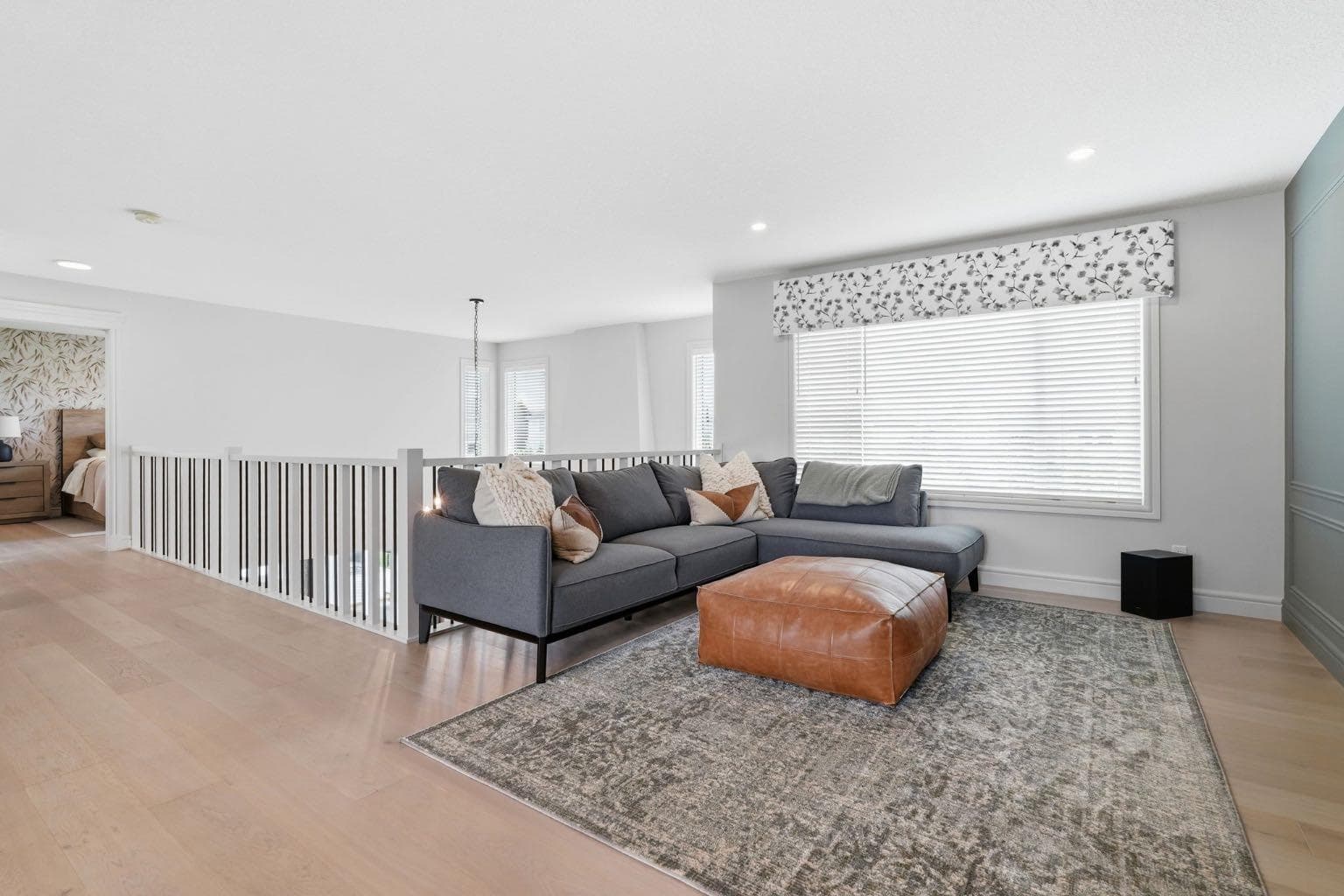 10 Legacy Woods Crescent SE