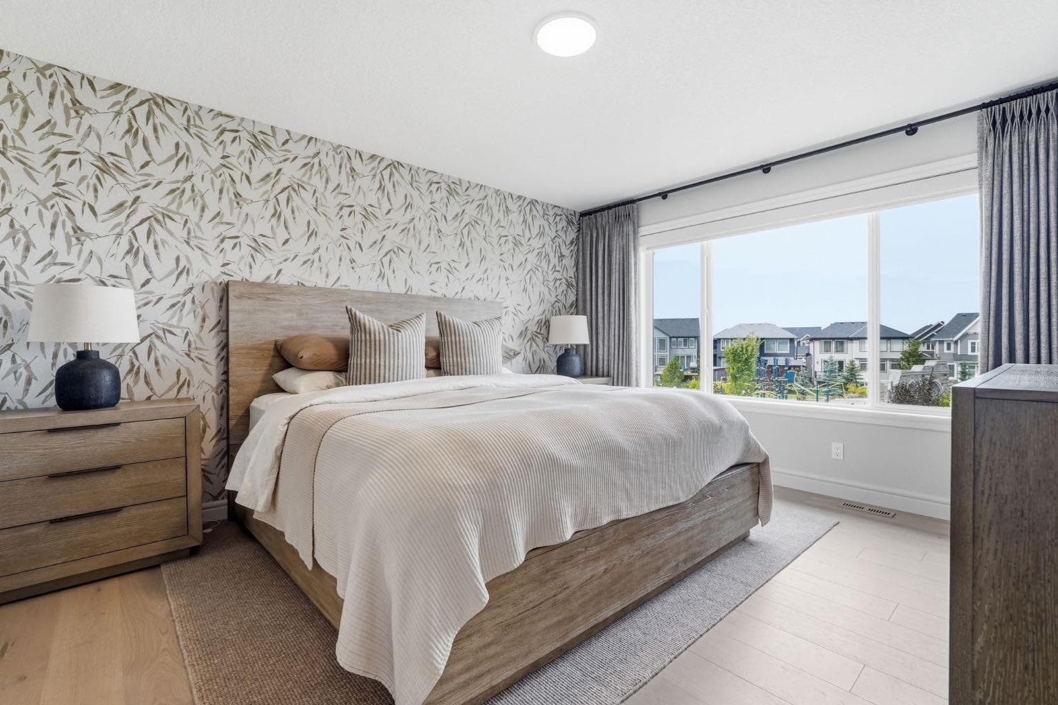 10 Legacy Woods Crescent SE