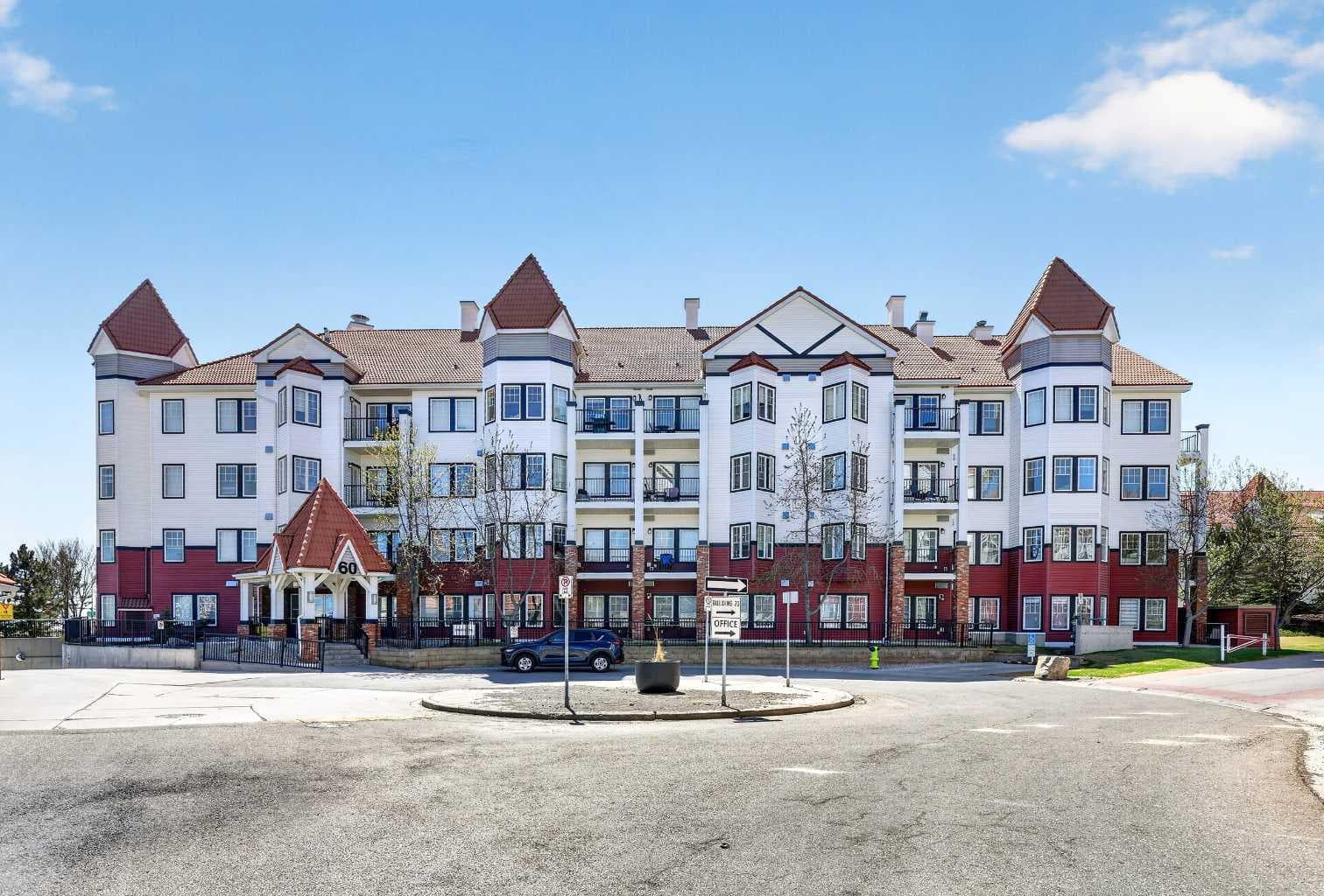 137, 60 Royal Oak Plaza NW